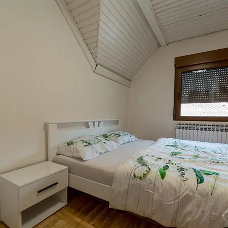 Сasa de vacaciones Bb Sima Bajina Basta