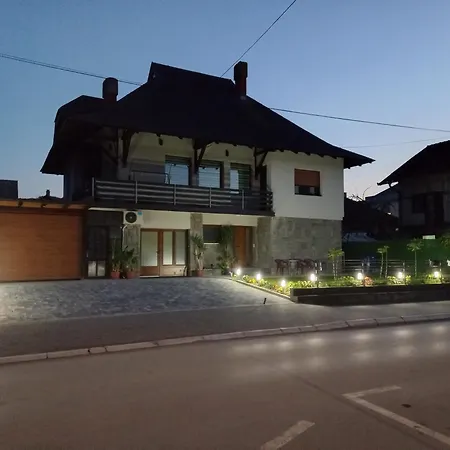 Bb Sima Сasa de vacaciones Bajina Basta